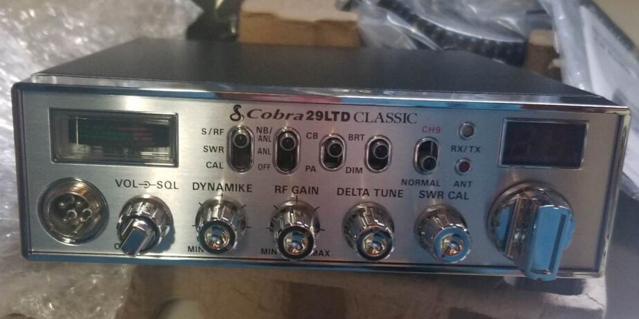 Cobra-29-LTD-CLASSIC-Full-Featured-CB-Radio-2