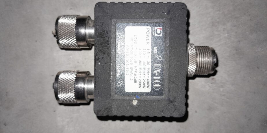 Daiwa DX-10 Diplexer 1.6-30 Mhz (400W) & 140-150 Mhz (250W) AND 400-460 Mhz (200W)