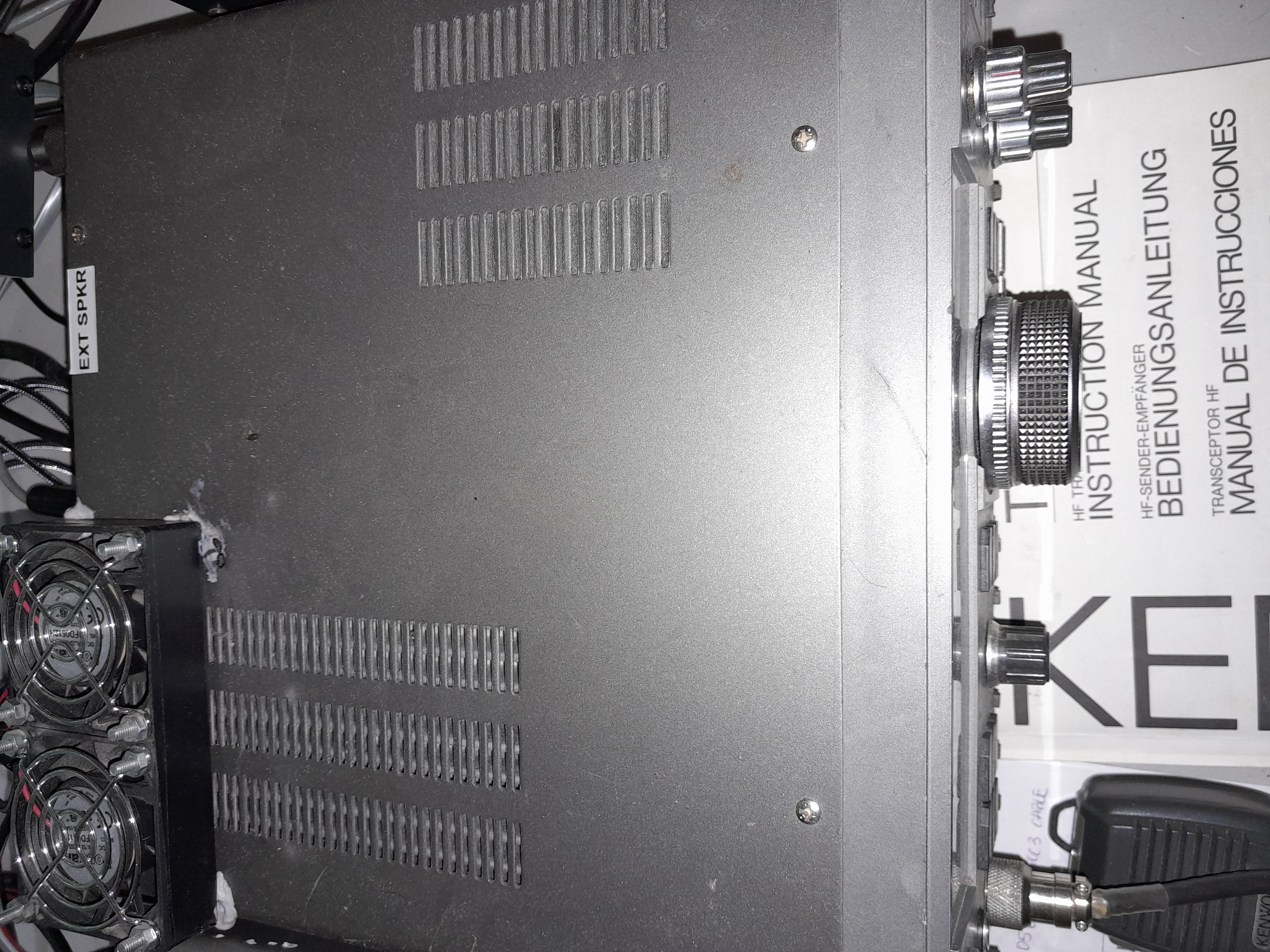 Kenwood TS-140S 1.8-30 Mhz 100W HF Transceiver and General Coverage Receiver