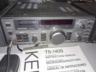 Kenwood TS-140S 1.8-30 Mhz 100W HF Transceiver and General Coverage Receiver