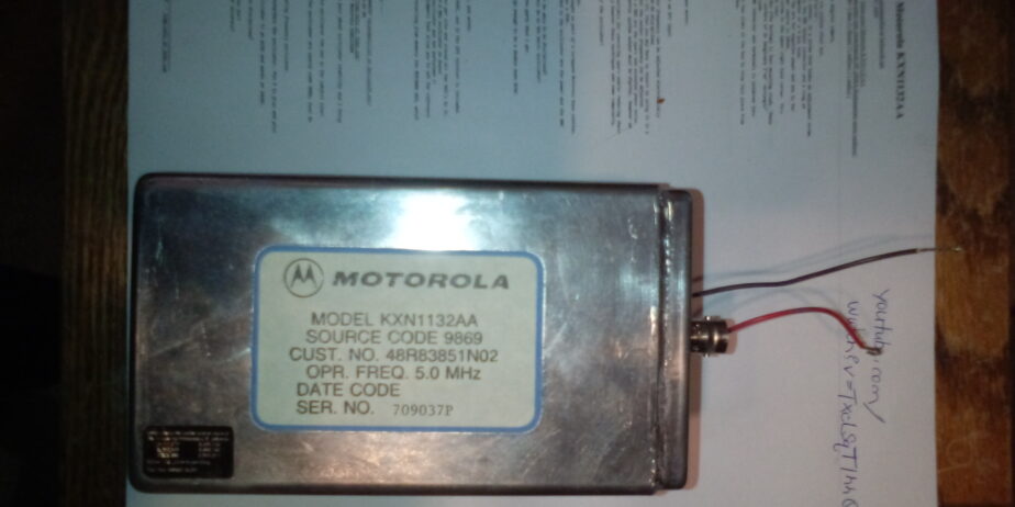 2 High Stability 5 Mhz Motorola Oven Controlled Crystal Oscillators