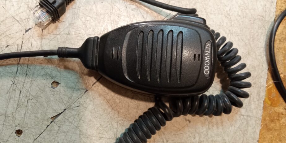 KENWOOD KMC-35 HAND MIC (MORE THAN ONE)
