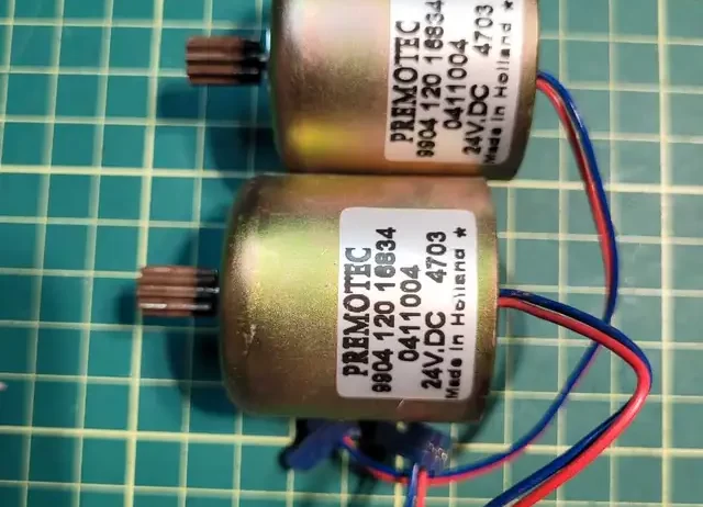 24 volt DC motors, quantity of 2