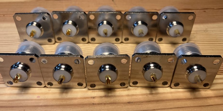 10 Chassis Mount N Connectors