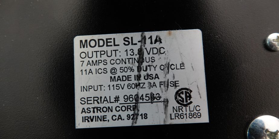 Astron Sl-11A 13.8 Volt Linear Power Supply