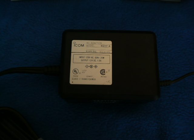 ICOM BC-79A Desktop charger base + KS117-A + BC77A