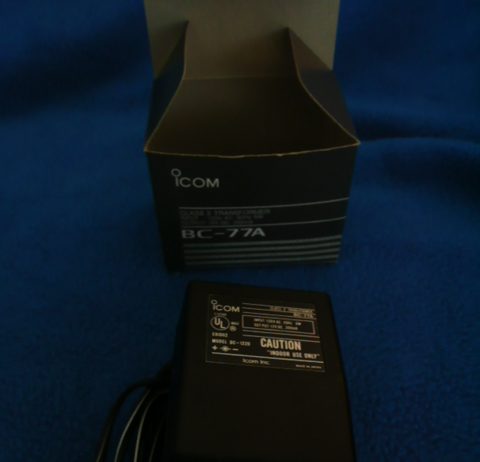 ICOM BC-79A Desktop charger base + KS117-A + BC77A