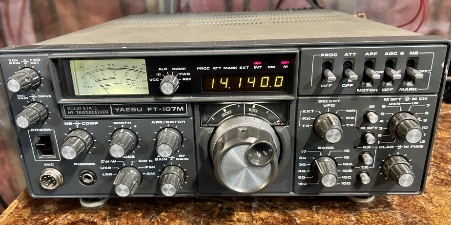 Yaesu FT-107 HF Solid state Transceiver c/w YM-37 mic