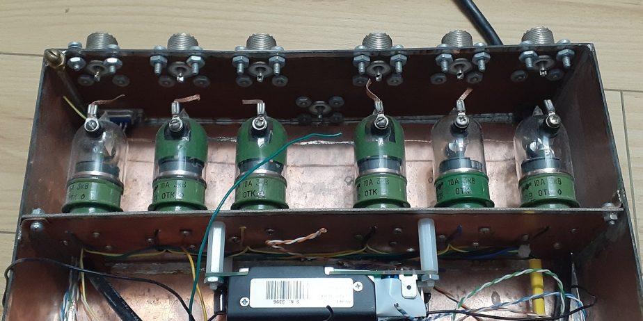 6 bands antenna switch on vacuum relays