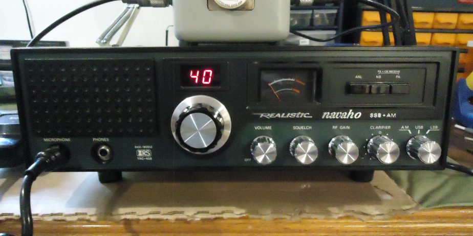 REALISTIC TRC-458 AM/SSB 40 CHANNEL CB RADIO BASE STATION