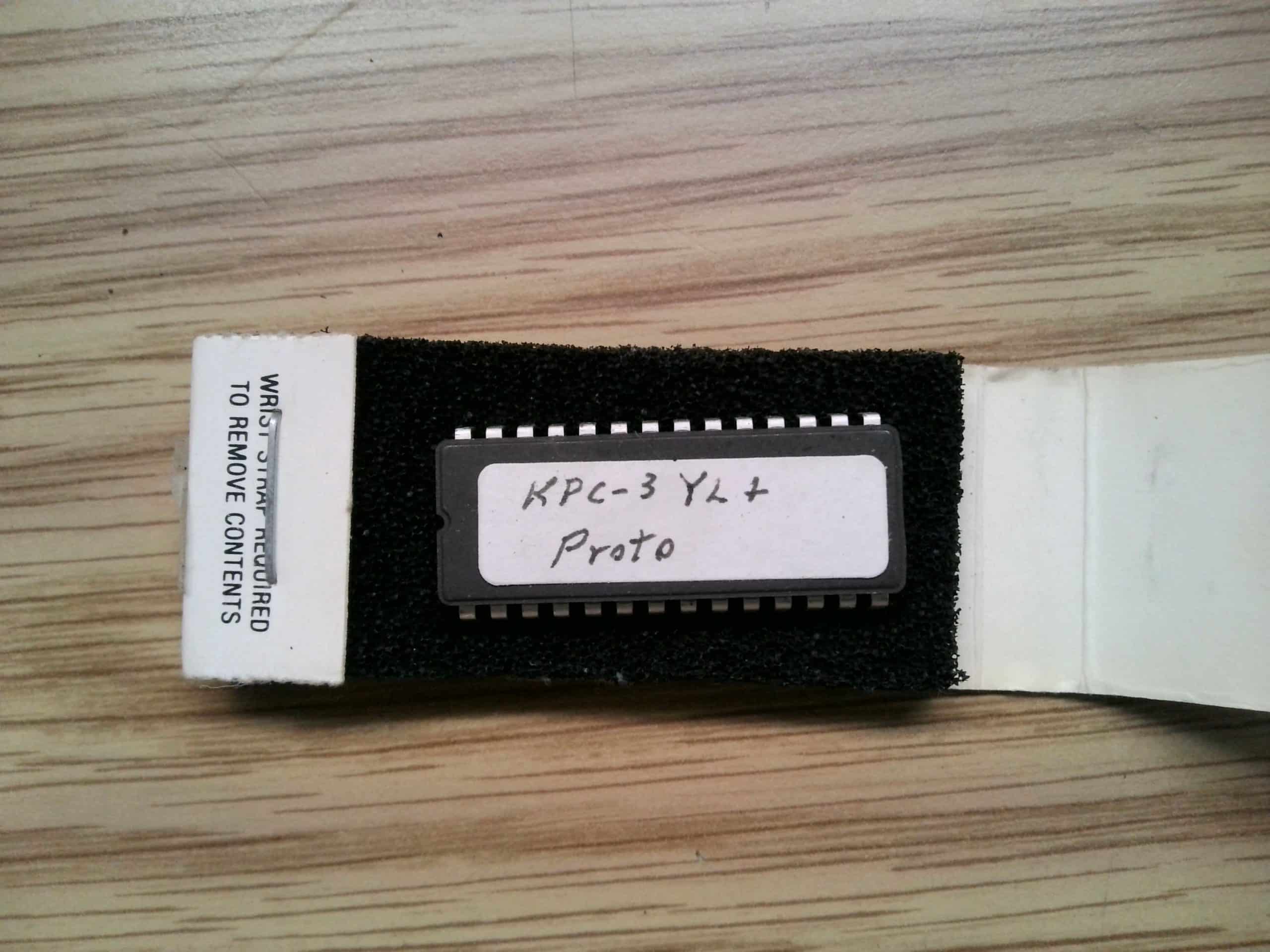 KPC – 3YL+ Prototype Prom – 28 Pin