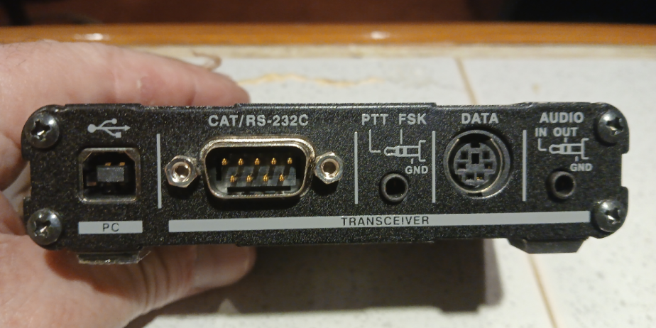 Yaesu Ham Radio SCU-17 USB Interface Unit SCU-17