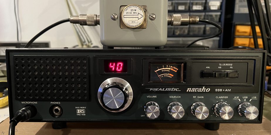 VINTAGE RADIO SHACK/REALISTIC NAVAHO TRC-458 AM/USB/LSB 40 CHANNEL CB RADIO