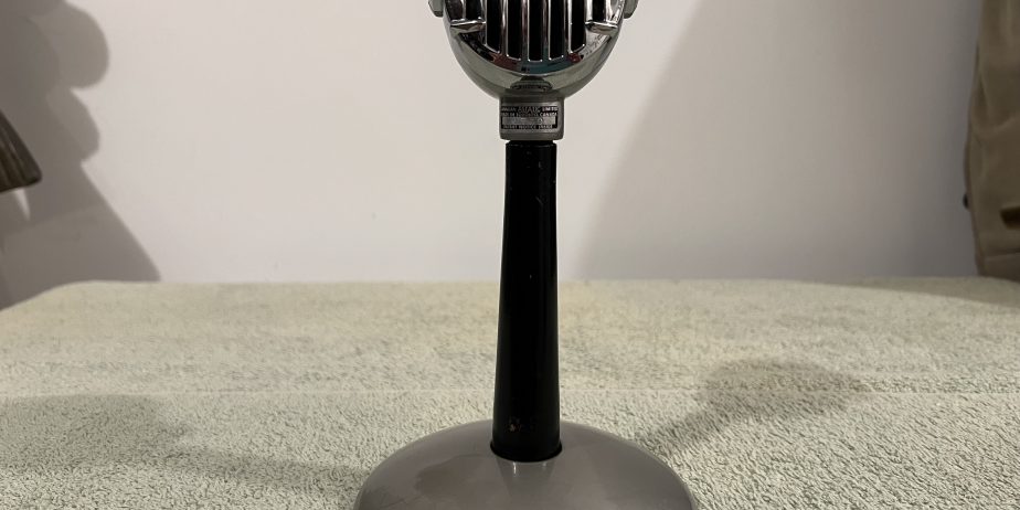 VINTAGE ASTATIC JT-30 CRYSTAL MICROPHONE