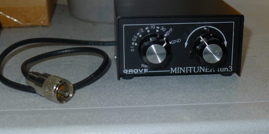 Grove MINITUNER TUN-3 with bonus SWR/Field Strength Meter – like new PRICE DROP