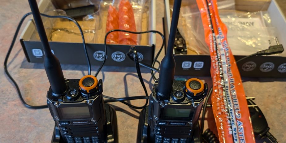 Set of 4 VHF/UHF radios