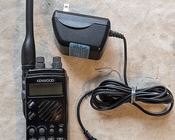 Kenwood TH-27 FM Handheld Tranceiver