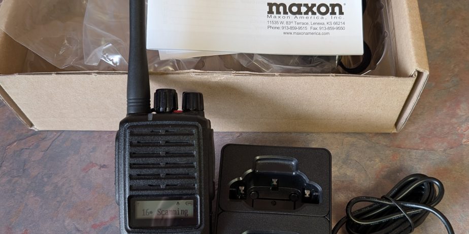 Set of 4 VHF/UHF radios