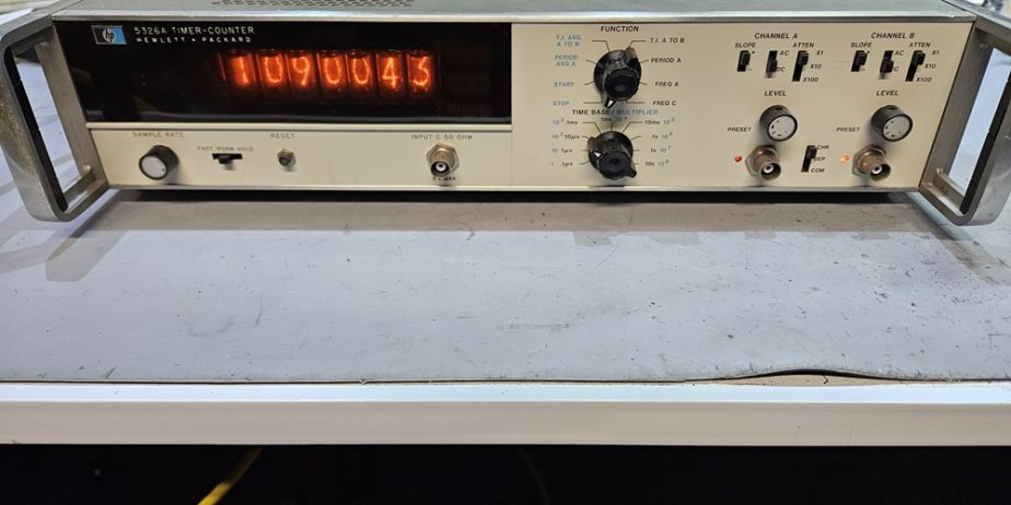 HP 5326A timer-counter