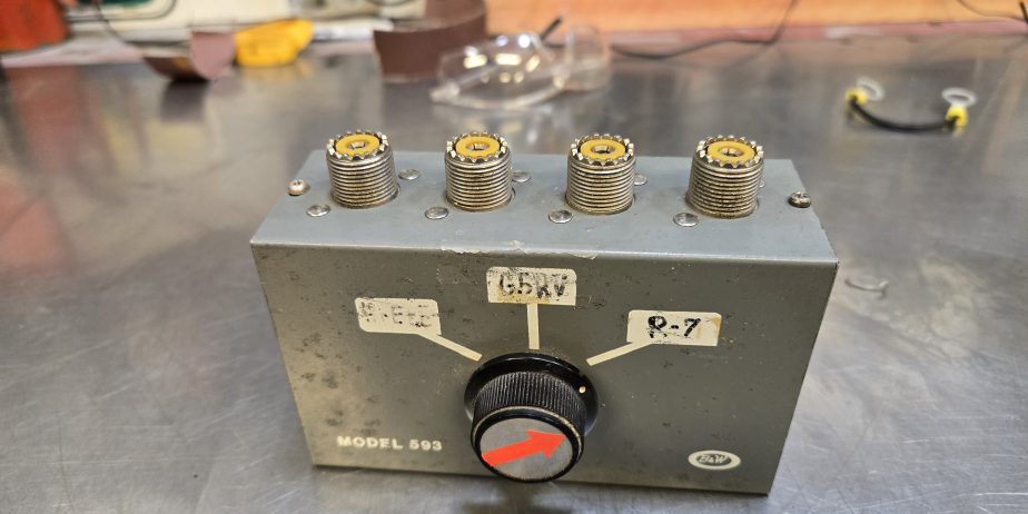 3 position antenna switch