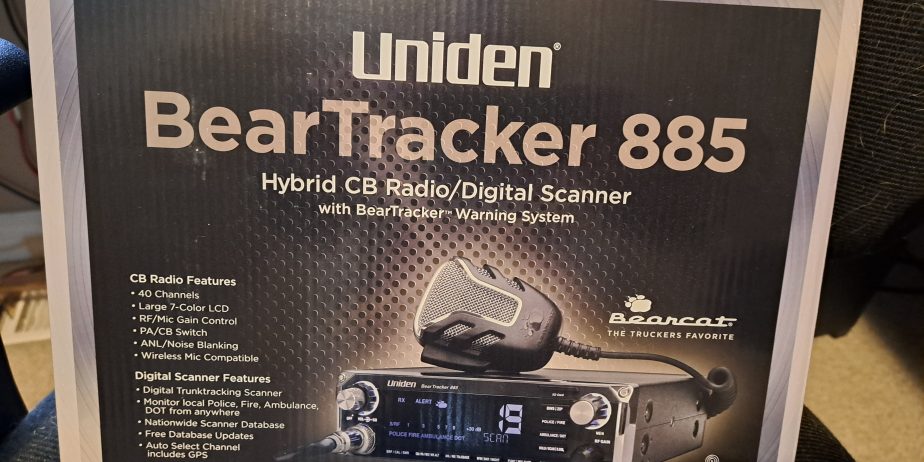 Uniden BearTracker 885