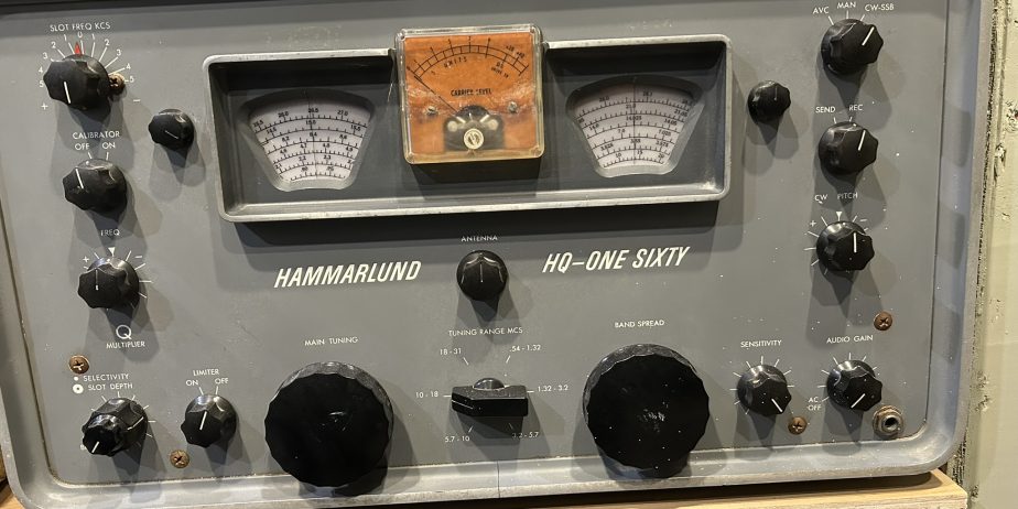 Hammarlund HQ-ONE-SIXTY Receiver