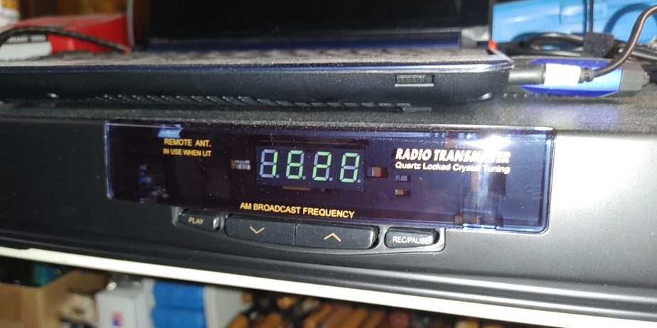 talking house AM broadcast band transmitter (low power)