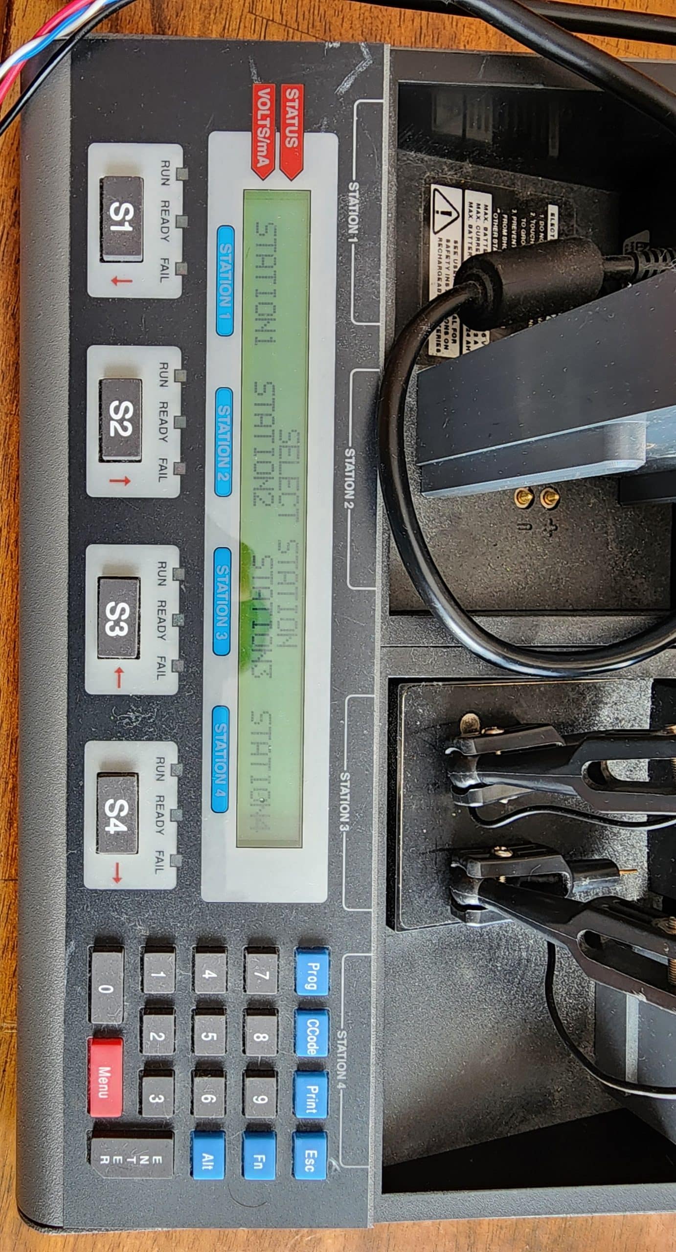 Cadex Professional battery charger