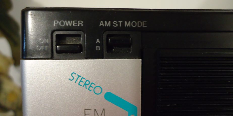 (RARE) 1983 SONY SRF-A1 FM-AM STEREO RADIO WALKMAN