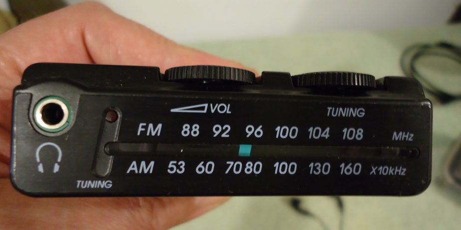 (RARE) 1983 SONY SRF-A1 FM-AM STEREO RADIO WALKMAN