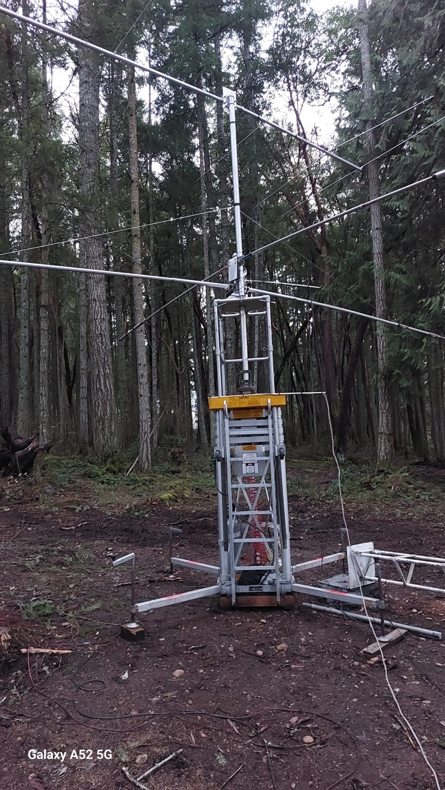 Pneumatic retractable antenna tower 20’+