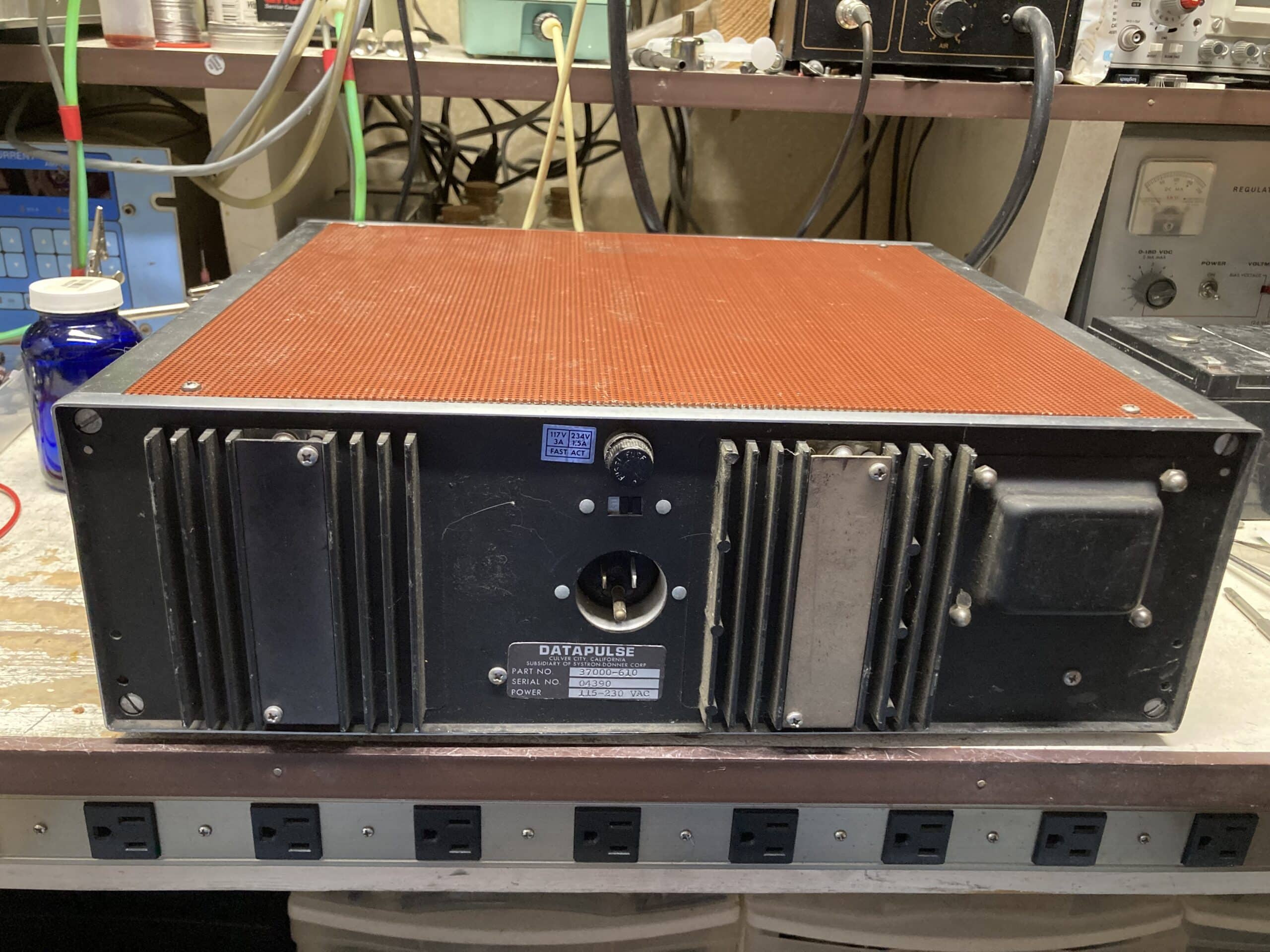 Datapulse 110B Pulse generator