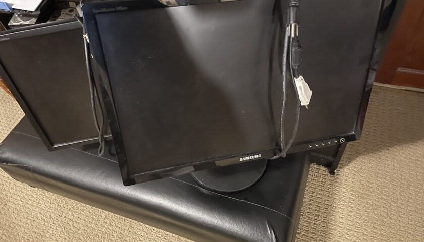 2 Monitors for Sale