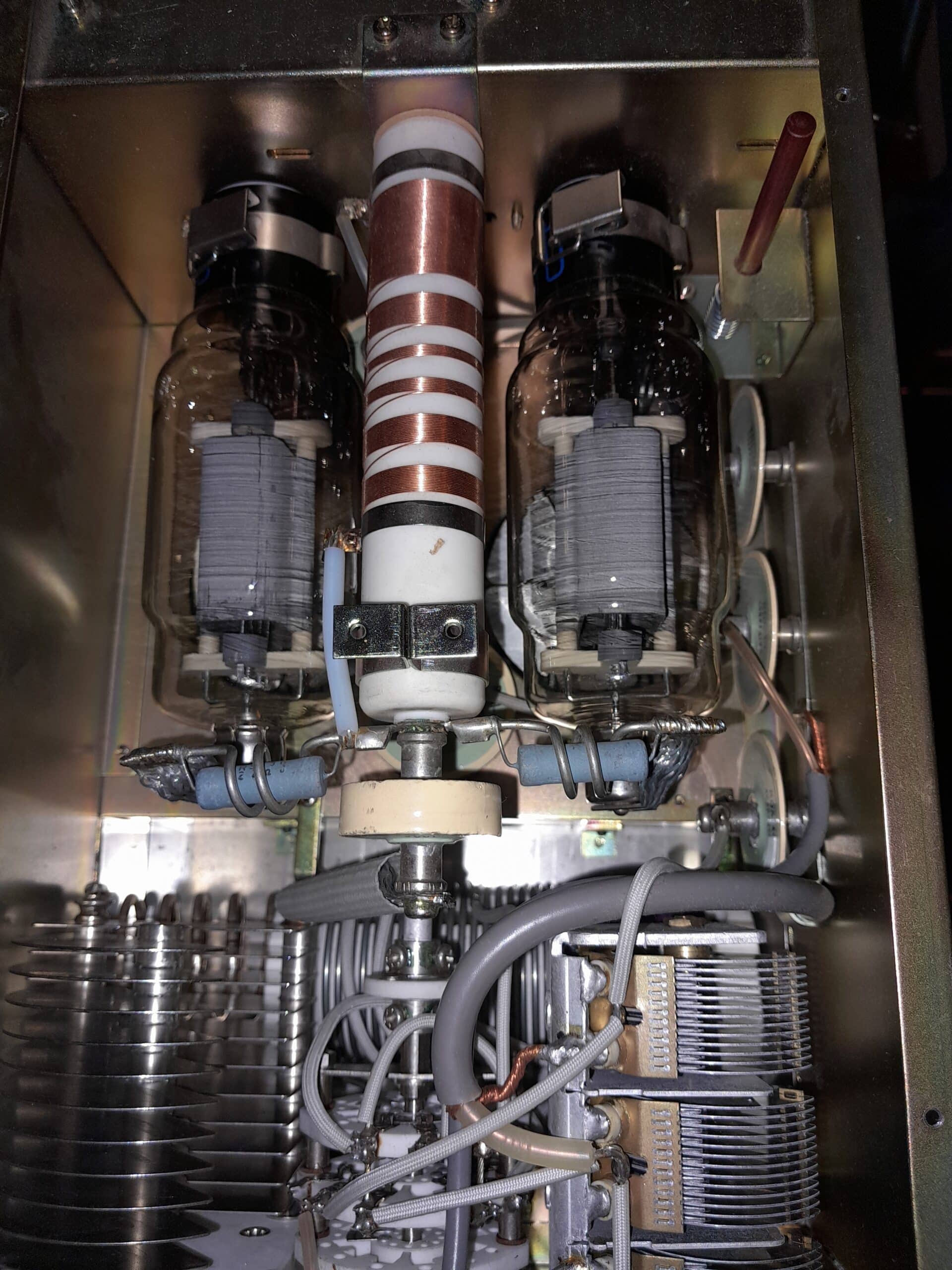 Yaesu FL-2100Z 10-160M including WARC Amplifier