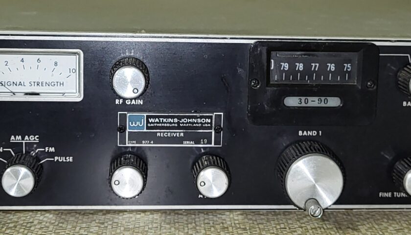 Watkins-Johnson / CEI Model 977-4 VHF Receiver