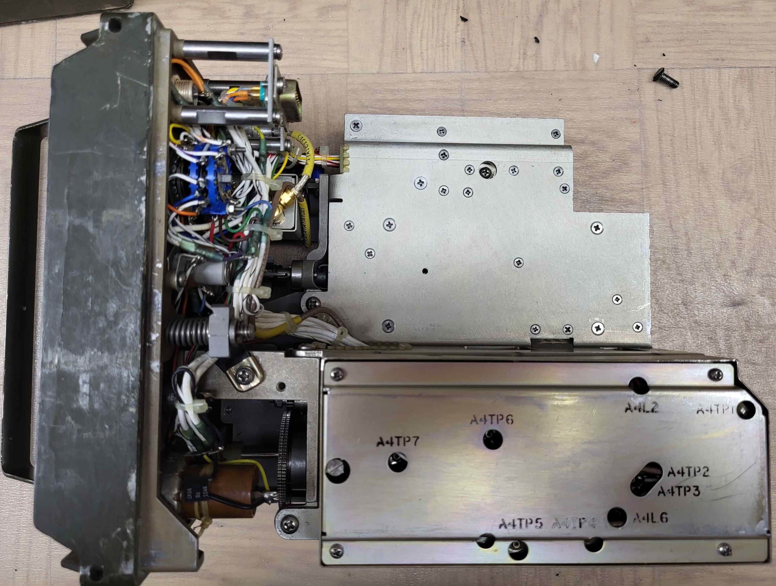 Vintage Military Radio Receiver – R-1518/UR