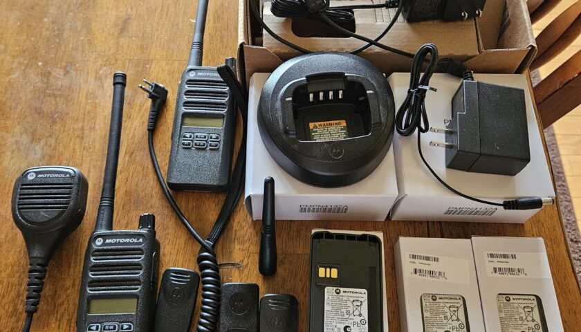 Motorola CP100d vhf