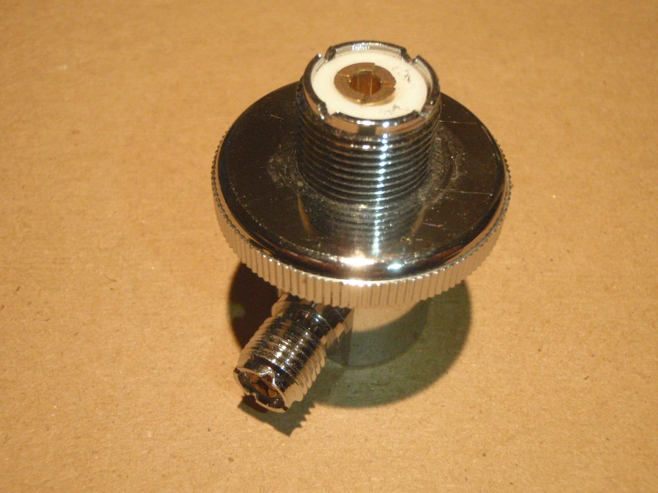 UHF female jack SO239 bulkhead right angle witj Minii-UHF connector