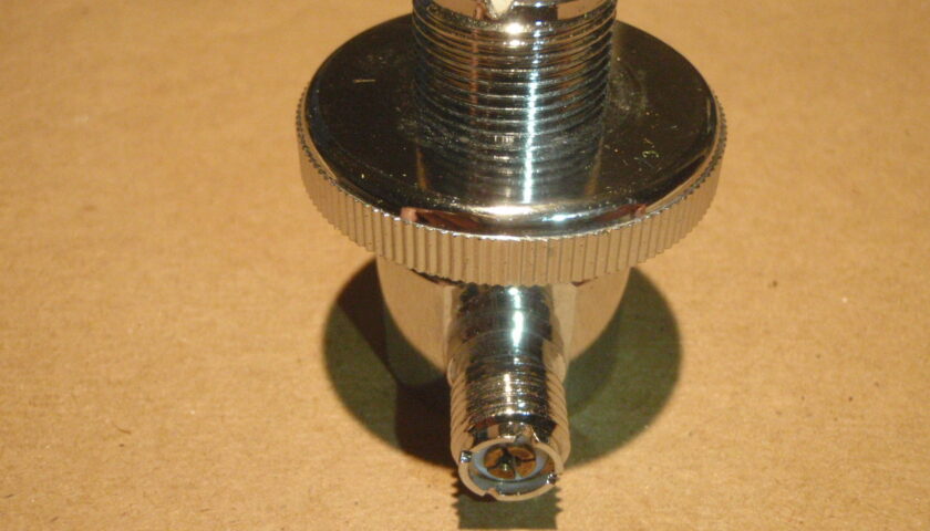 UHF female jack SO239 bulkhead right angle witj Minii-UHF connector