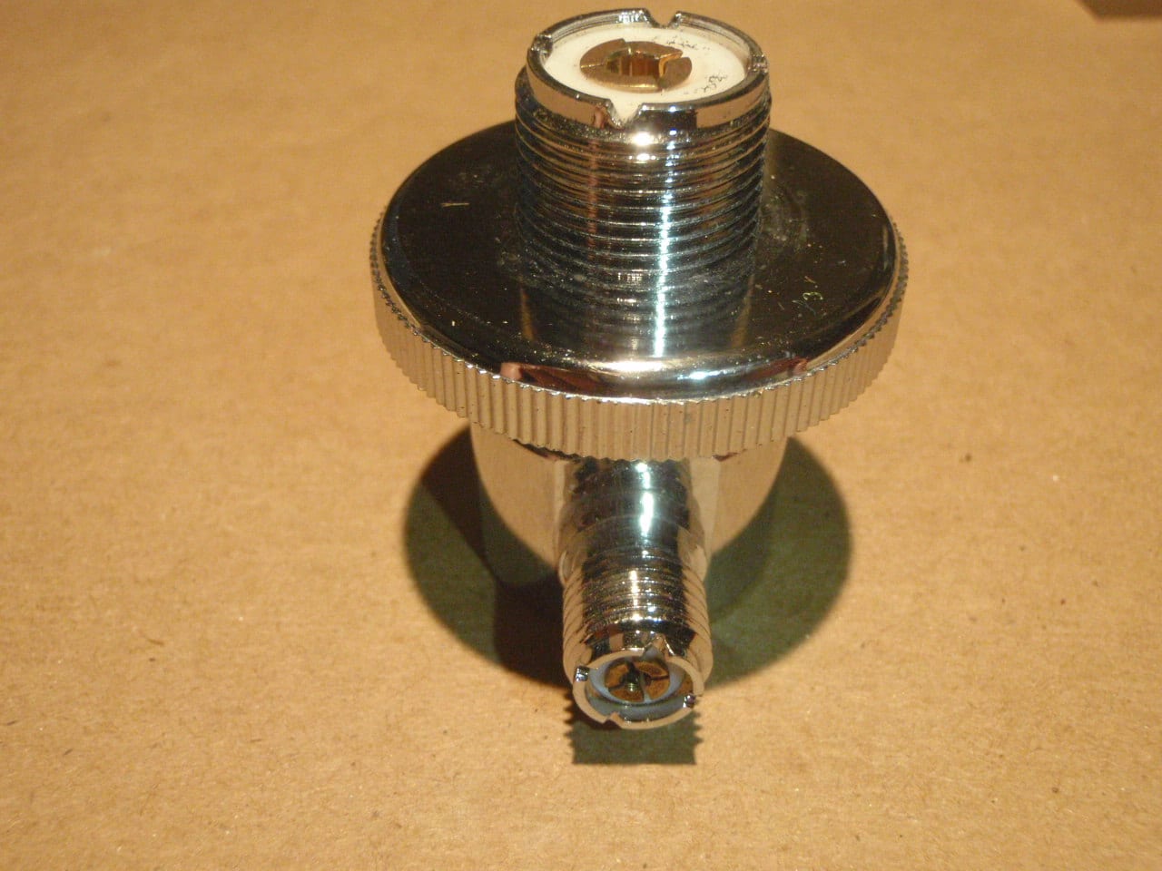 UHF female jack SO239 bulkhead right angle witj Minii-UHF connector