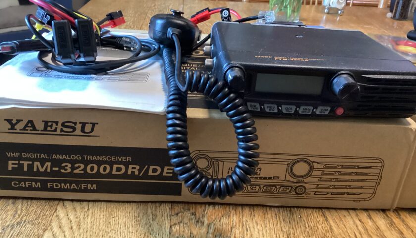 Yaesu FTM-3200 DR/DE VHF Analog/Digital Trnsceiver