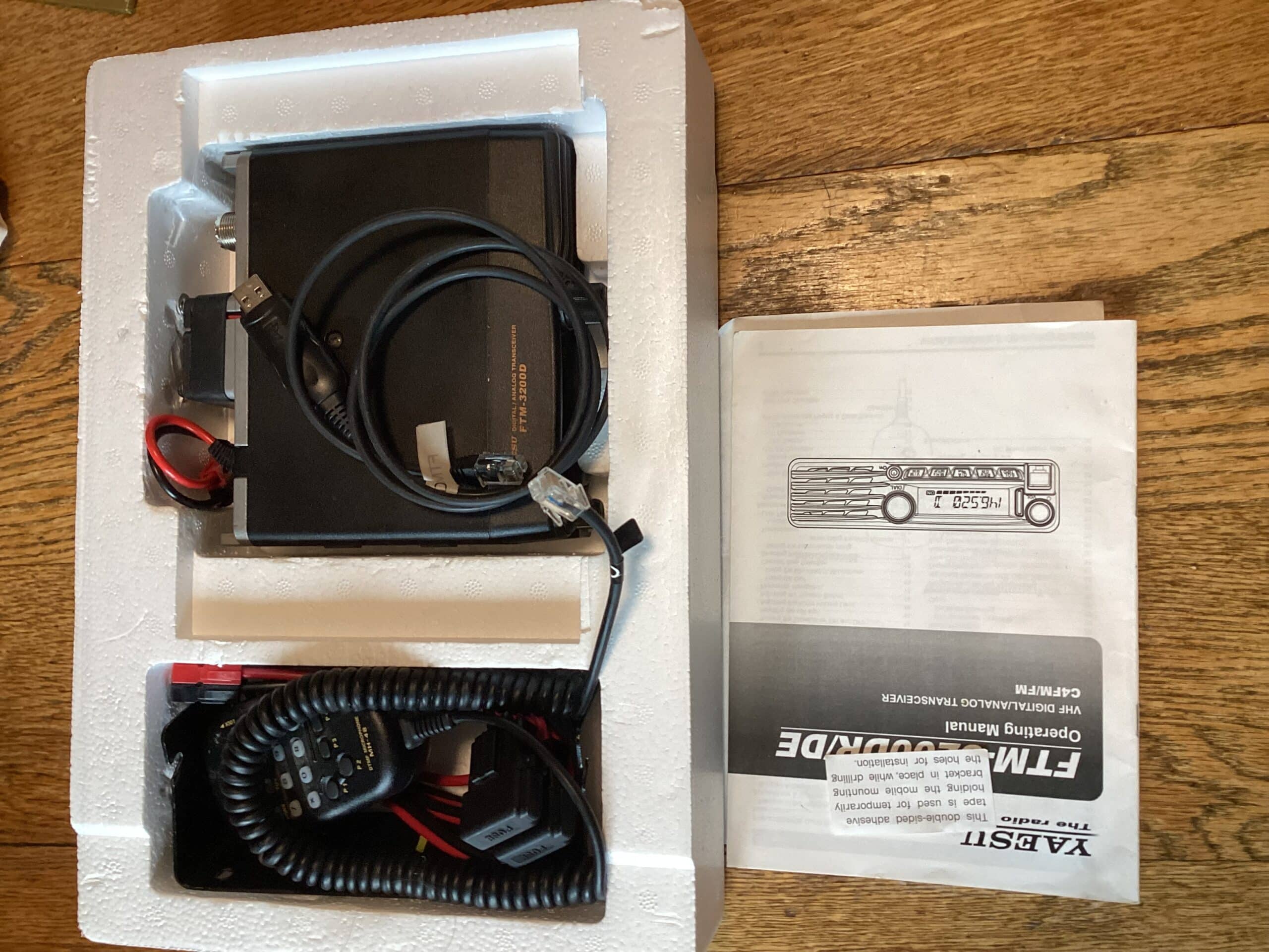Yaesu FTM-3200 DR/DE VHF Analog/Digital Trnsceiver