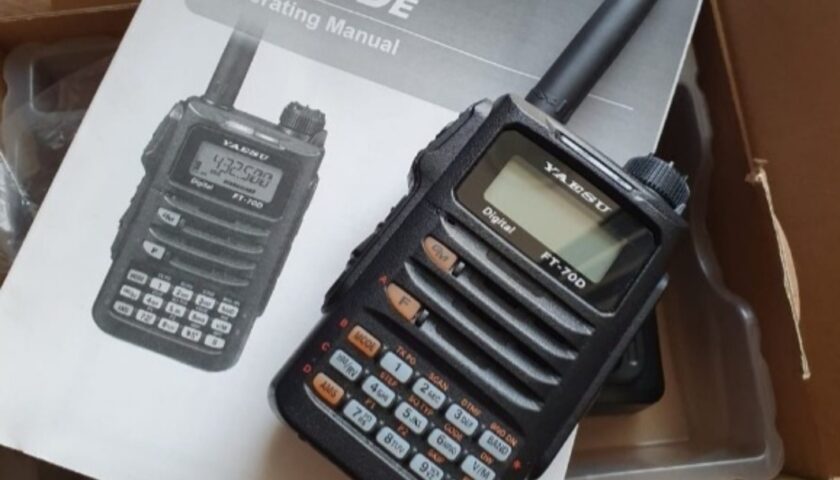 Yaesu FT-70D