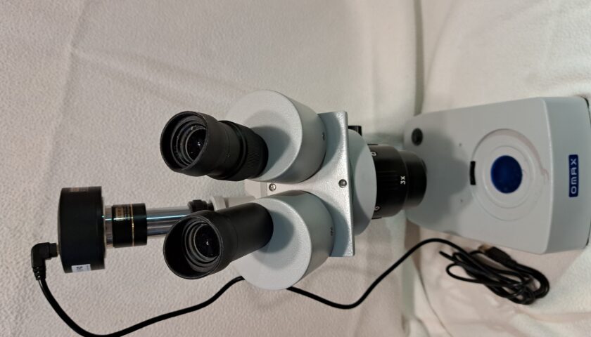 Omax Model V331A 10X/30X Stereo Microscope c/w Digital Camera