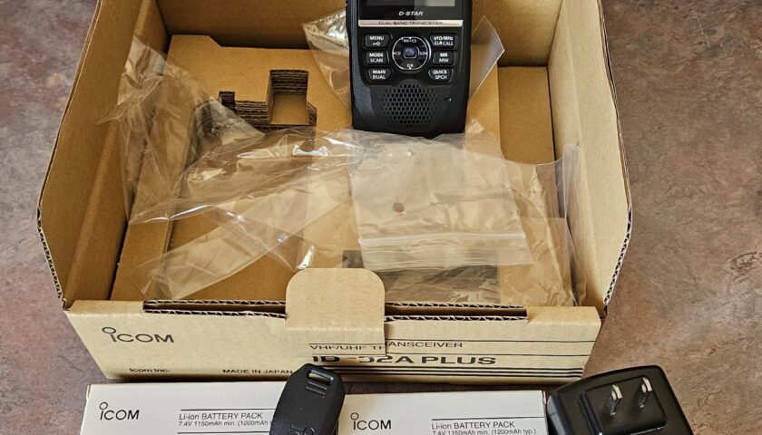 Icom Id-52a plus
