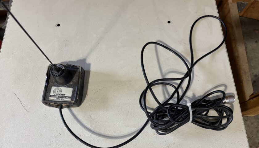 Larson 2M mag mount mobile antenna