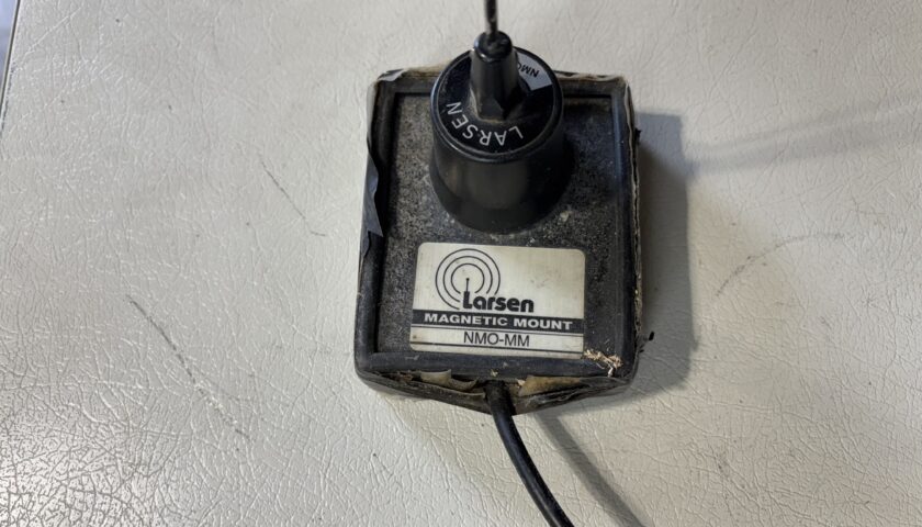 Larson 2M mag mount mobile antenna