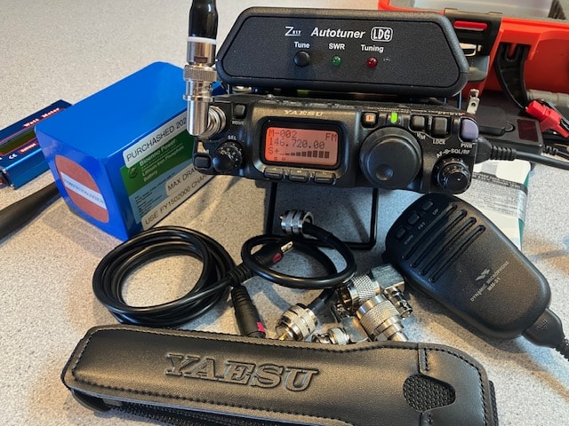 Yaesu FT818 & VX6 KIT For Sale w/accessories