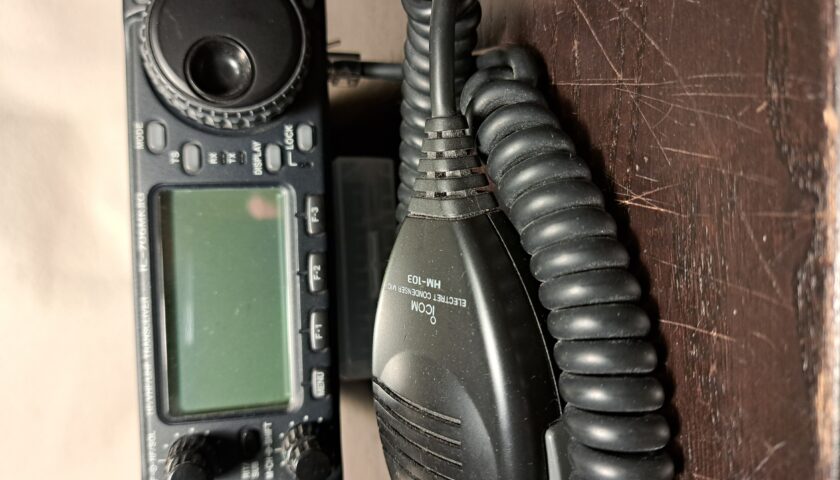 Icom IC706MKIIG HF/VHF/UHF Transceiver