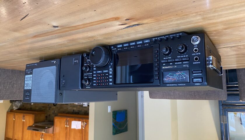 IC-756 Pro 3 with PS, Speaker and Mic